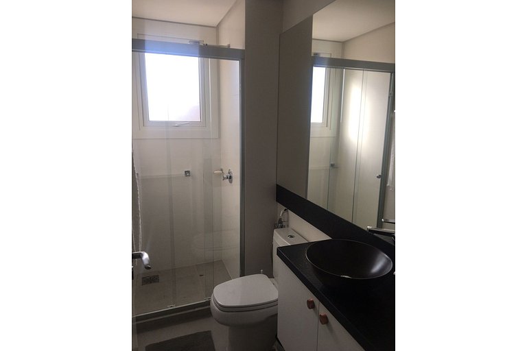 L' Adresse Reserve 203A