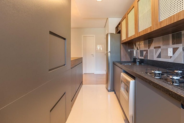 L' Adresse Reserve 203A