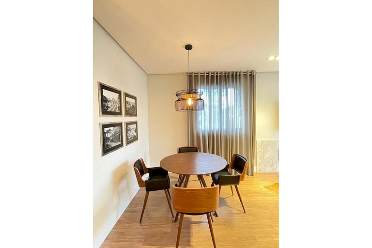 L' Adresse Reserve 203A