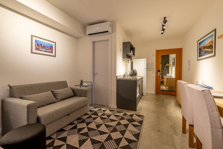 LIV - Apartment 811