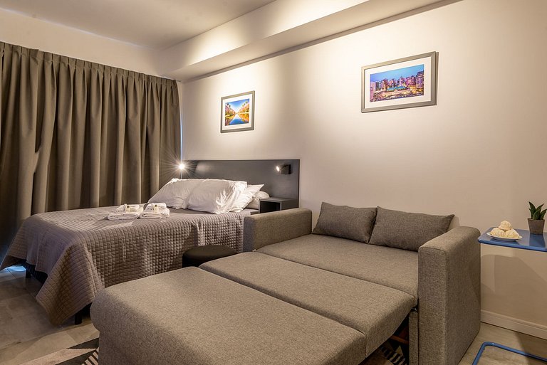 LIV - Apartment 811
