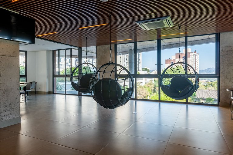 LIV Apto 1111 Prático, completo e Bem Localizado