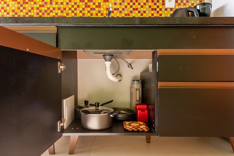 LIV Apto 1111 Prático, completo e Bem Localizado