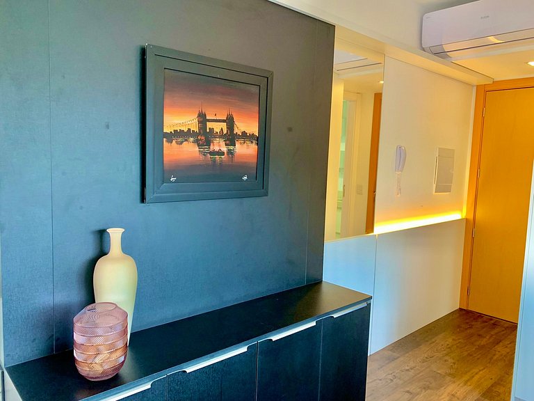 LIV - Apartment 906