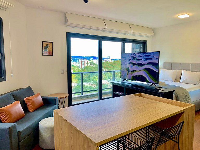 LIV - Apartment 702