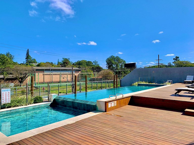 Yellow - Apartment 802