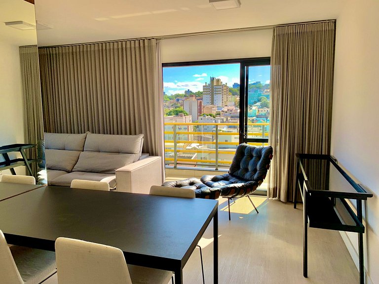 Yellow - Apartment 802