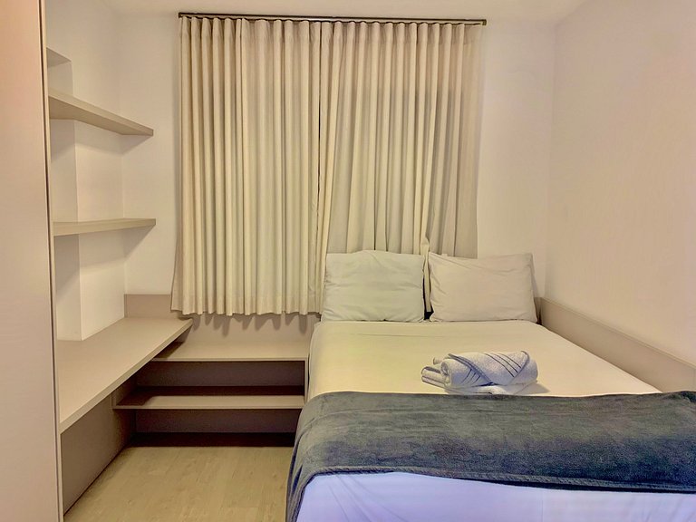 Yellow - Apartment 802