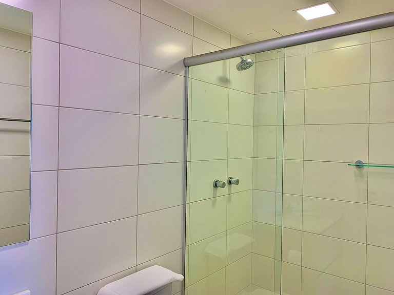 Yellow - Apartment 801