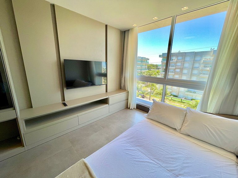 Livin' Resort Home - 506/1