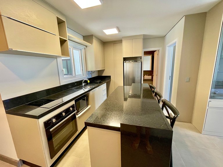 Livin' Resort Home - 506/1