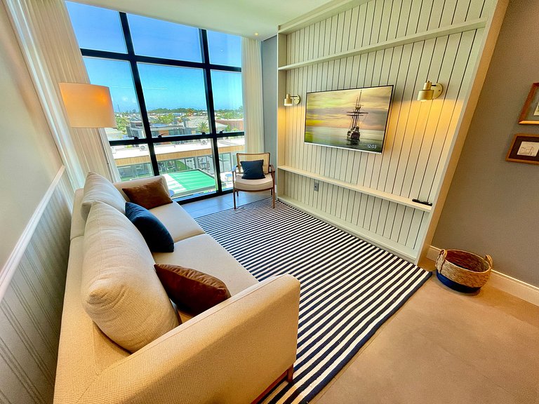 Livin' Resort Home - 403/2