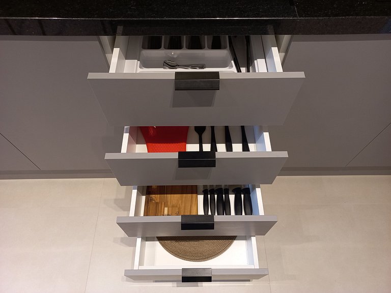 LEEV 502 - Beautiful Apartment one block from Rua Coberta