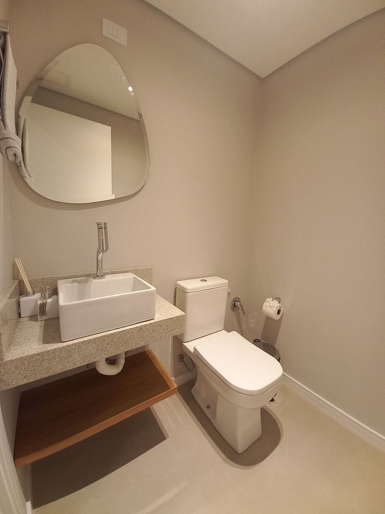 LEEV 502 - Hermoso apartamento a una cuadra de la Rua Cobert