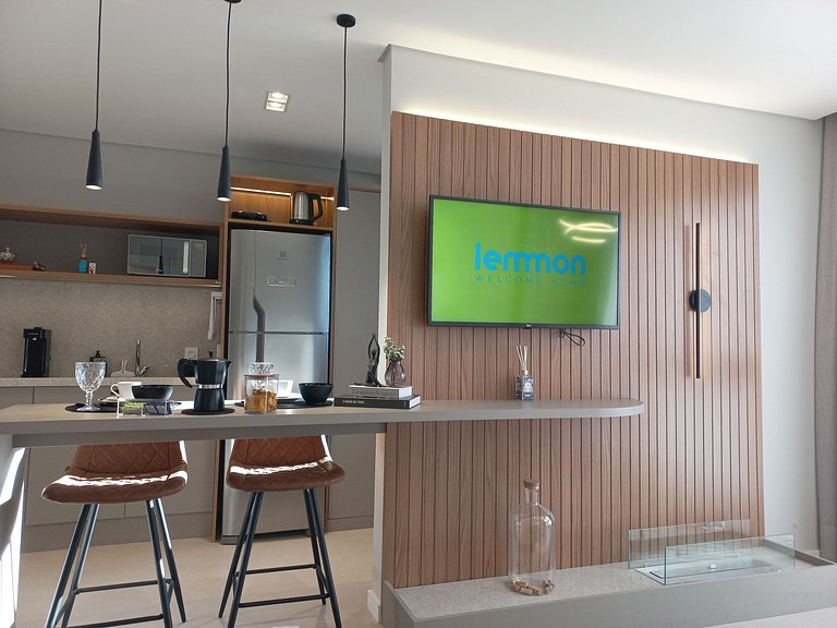 LEEV 503 Cozy, one block from Rua Coberta