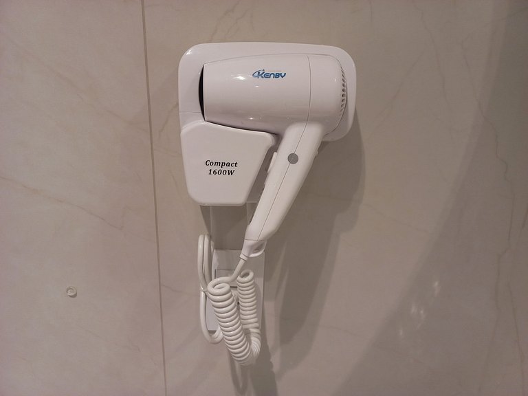 LEEV 503 Cozy, one block from Rua Coberta