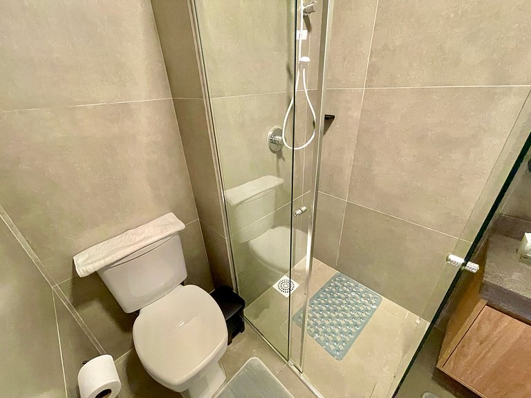 Livin' Resort Home - 403/1