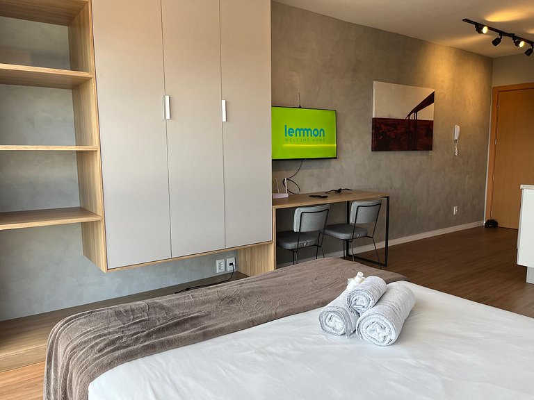 LIV - Apartment 1212