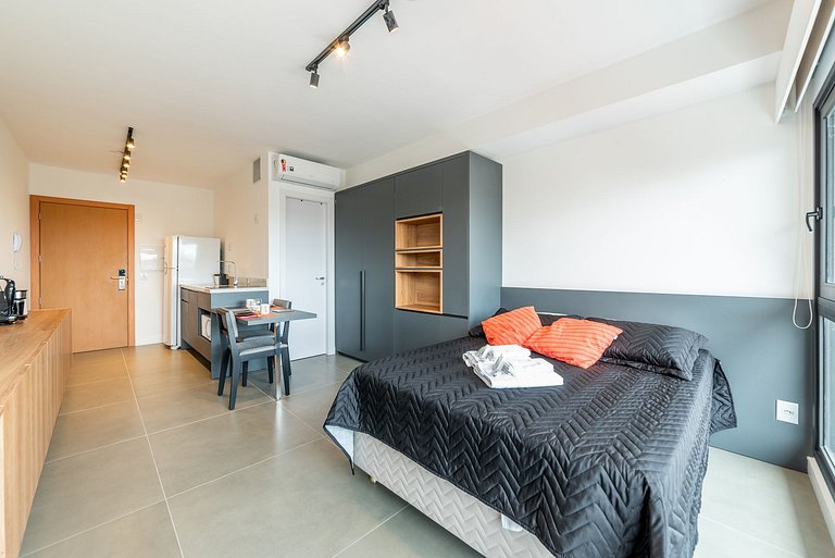 LIV 1012 Complete and Cozy Studio Apartment