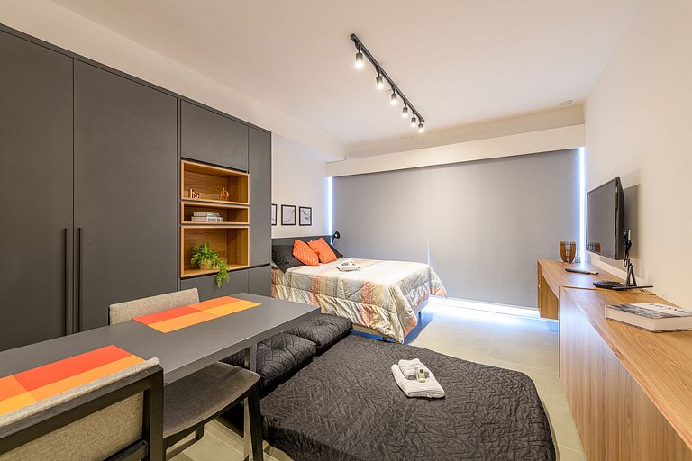 LIV 1012 Complete and Cozy Studio Apartment