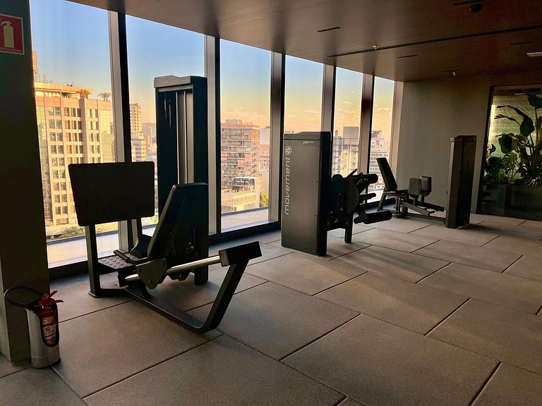 Carlos Gomes Square 512 Practical and Comfortable