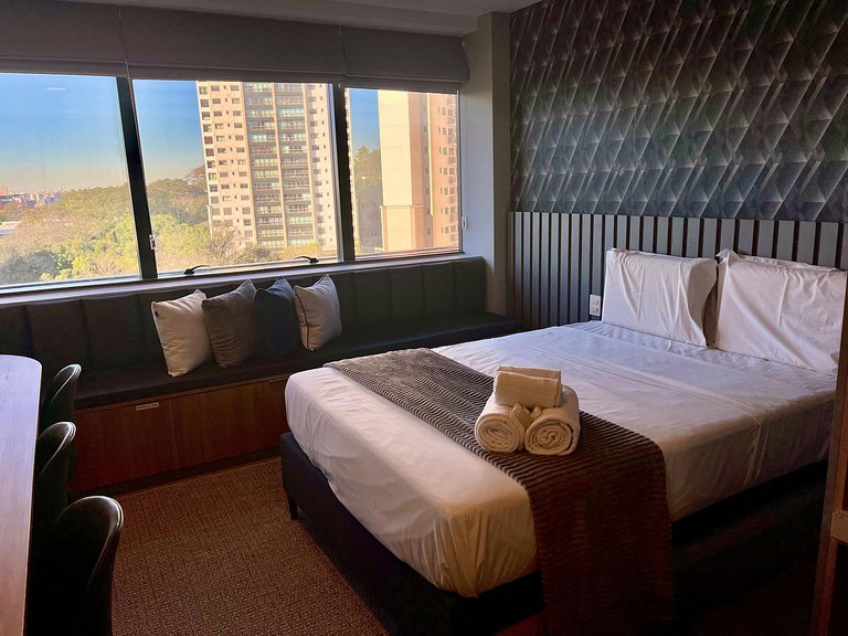 Carlos Gomes Square 512 Practical and Comfortable