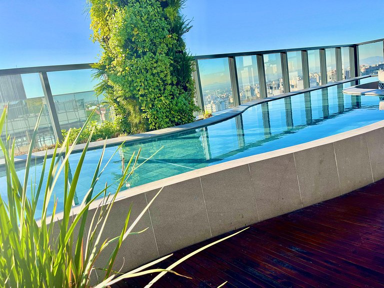 Plaza Carlos Gomes 704 Práctico y Bien Ubicado