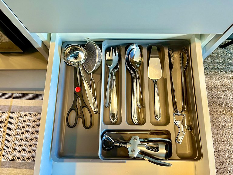 Plaza Carlos Gomes 704 Práctico y Bien Ubicado