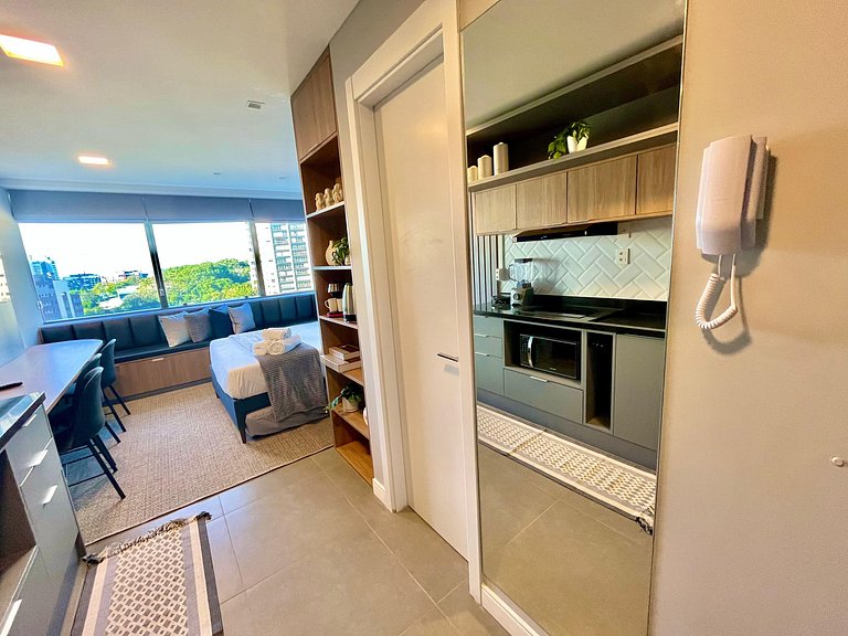 Plaza Carlos Gomes 704 Práctico y Bien Ubicado