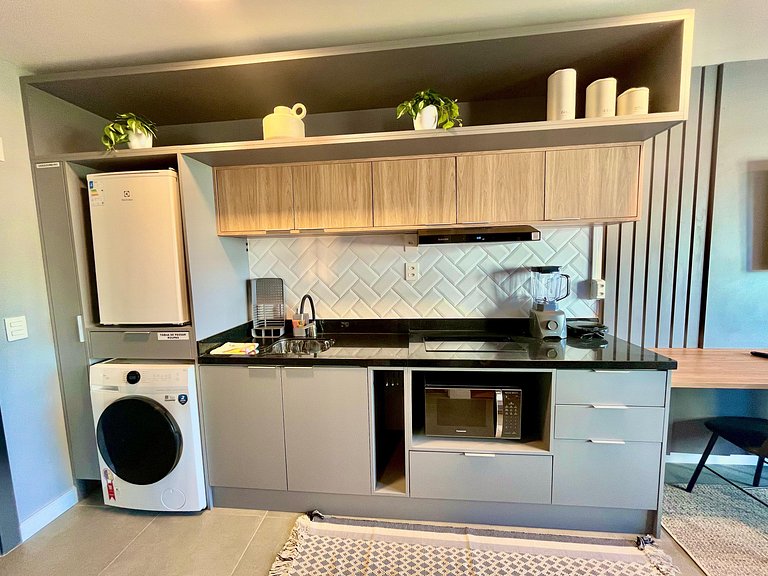 Plaza Carlos Gomes 704 Práctico y Bien Ubicado