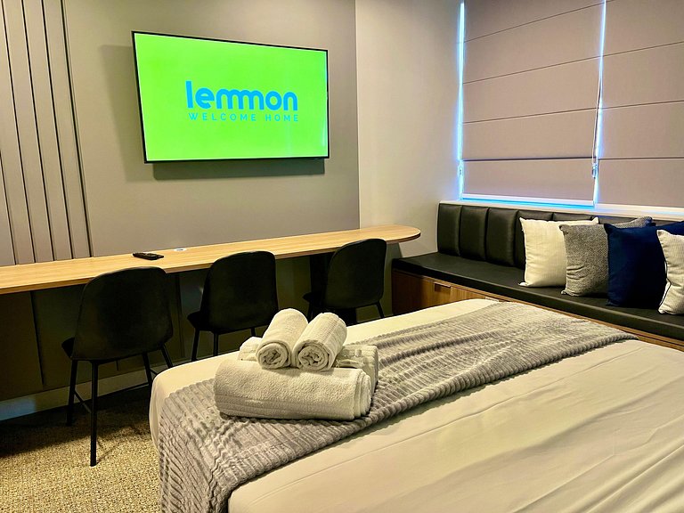 Carlos Gomes Square 704 Practical and Well-Located