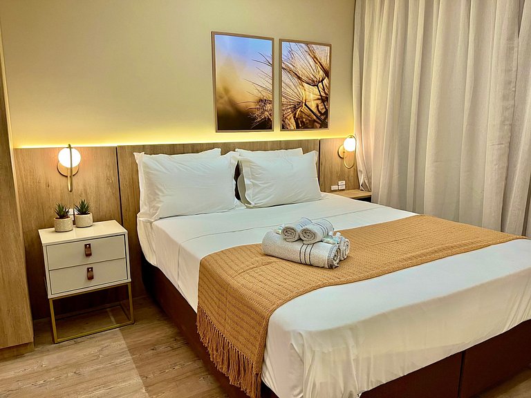 LIV - Apartment 1708