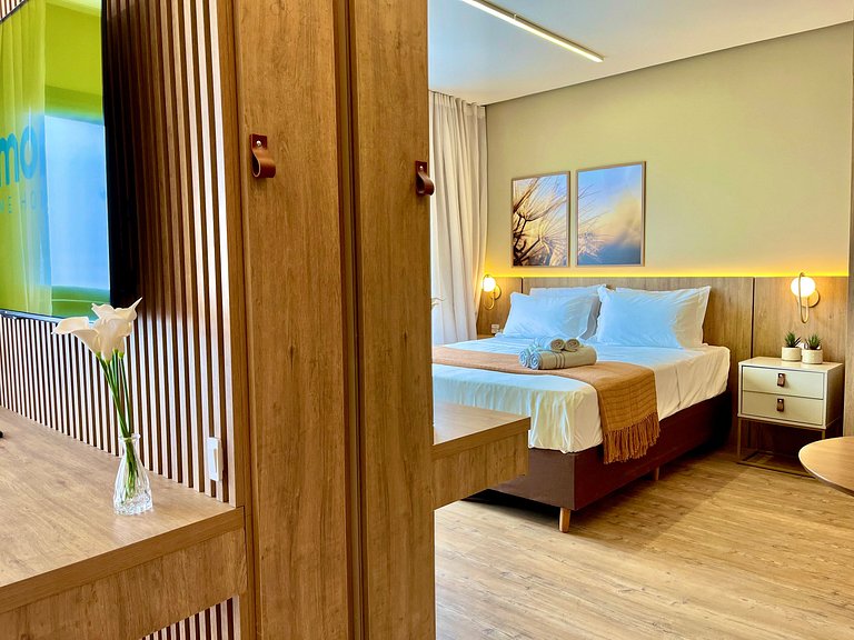 LIV - Apartment 1708