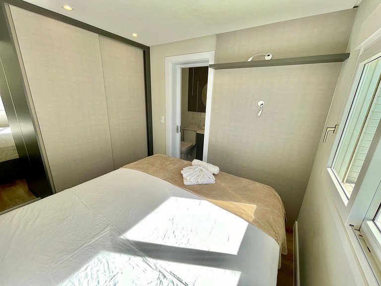 Alpha 704 with Stunning Ocean Views