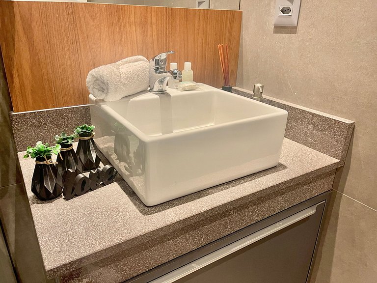 Livin' Resort Home - 218/3