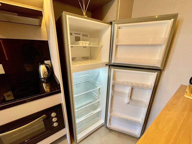Livin 324/3 Charming and Well Located