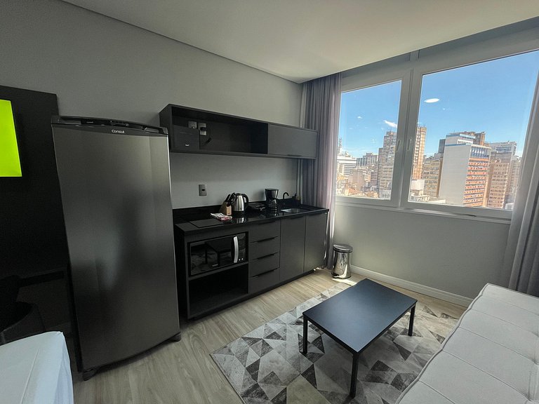 Town Co - Apartment 1004
