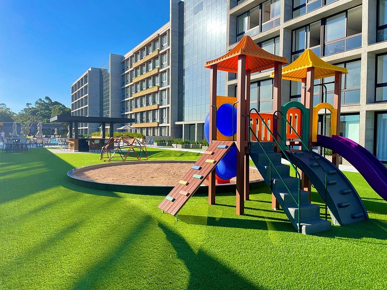 Livin' Resort Home - 501/2