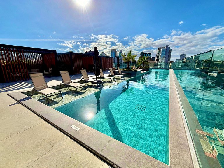 Skyline 905 completo en condominio espectacular