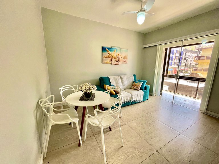 Aymore 208 Charming apartment near the beach.