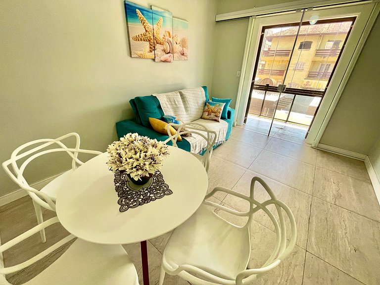 Aymore 208 Charming apartment near the beach.