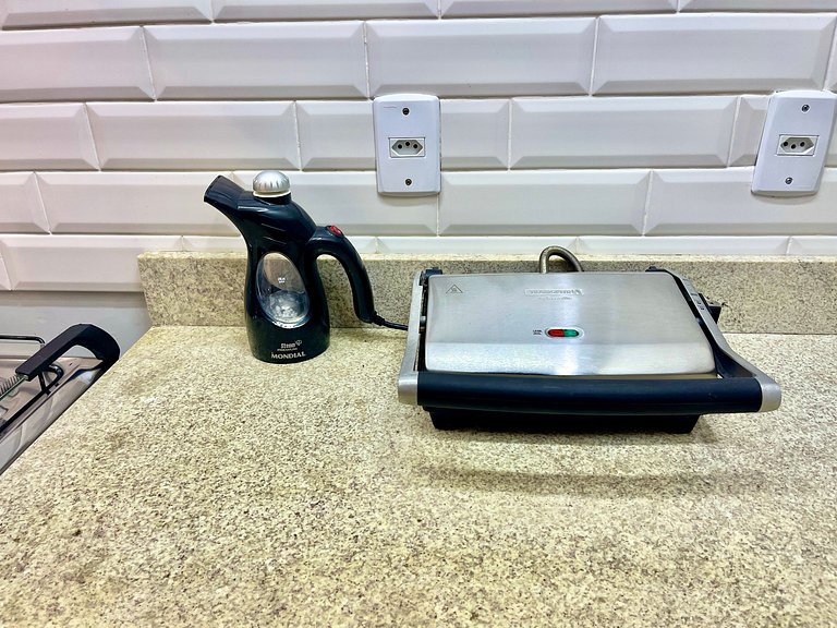 Aymore 208 Charming apartment near the beach.