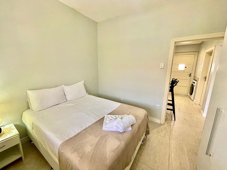 Aymore 208 Charming apartment near the beach.