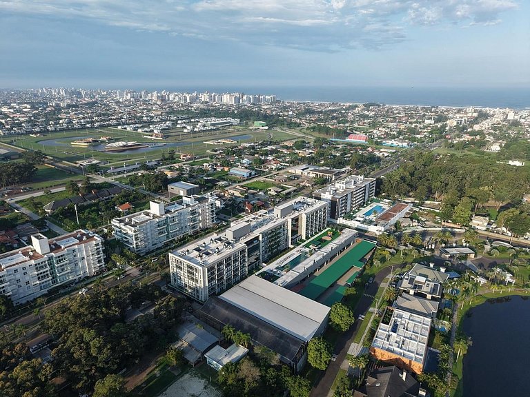 Livin' Resort Home - 703/1