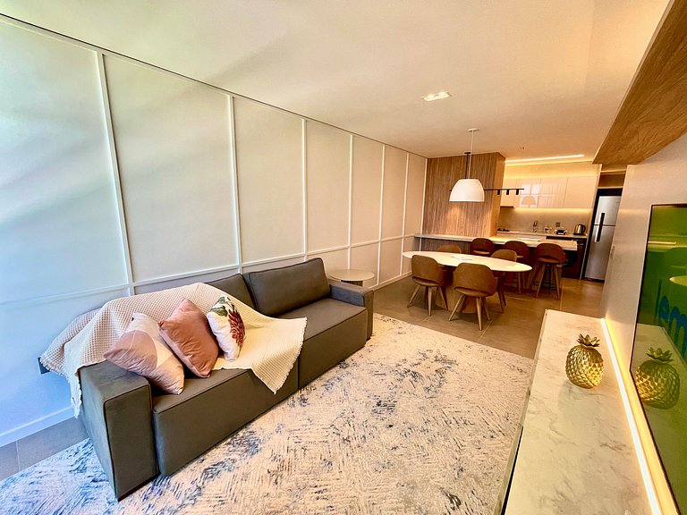 Livin' Resort Home - 703/1