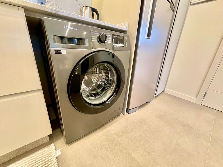 Livin' Resort Home - 703/1