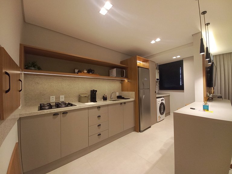 LEEV 503 Aconchegante uma quadra da Rua Coberta