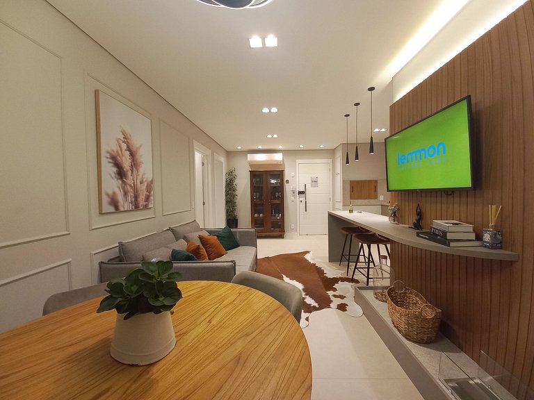 LEEV 503 Cozy, one block from Rua Coberta