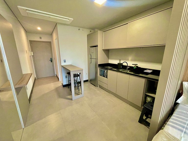 Livin' Resort Home - 502/3