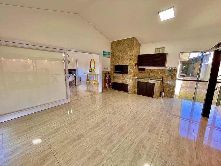 Near the sea, with Pool and Game Room